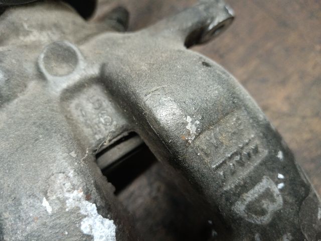 bontott SKODA SUPERB I Bal hátsó Féknyereg Munkahengerrel