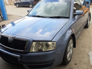 bontott SKODA SUPERB I Biztosítéktábla Motortér