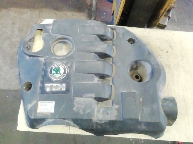 bontott SKODA SUPERB I Felső Motorburkolat