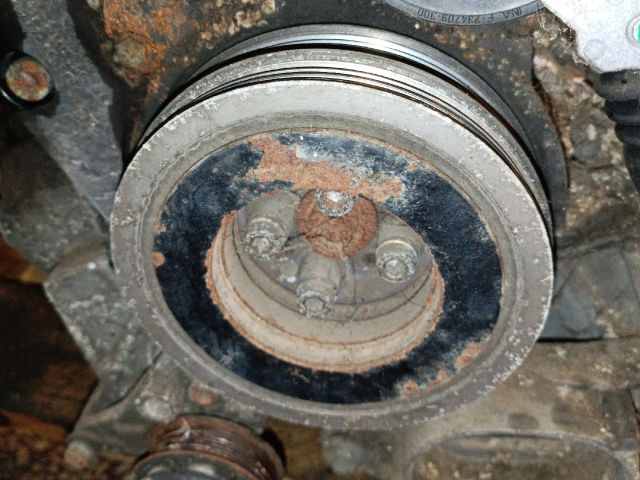 bontott SKODA SUPERB I Főtengely Szíjtárcsa