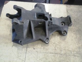 bontott SKODA SUPERB I Generátor Tartó Bak