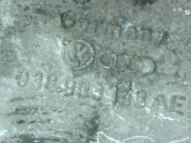 bontott SKODA SUPERB I Generátor Tartó Bak