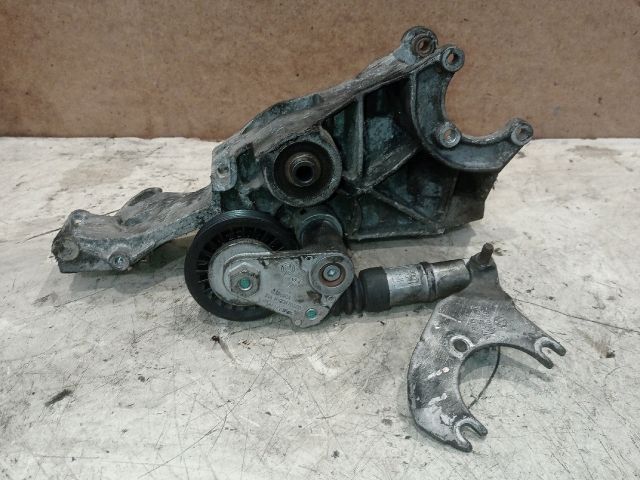 bontott SKODA SUPERB I Generátor Tartó Bak