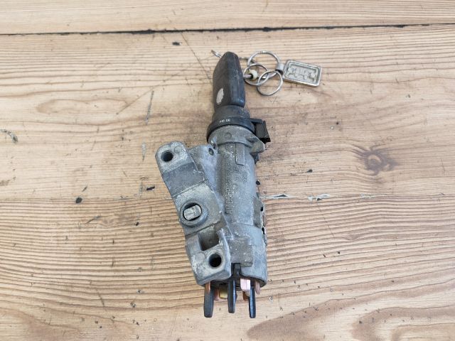 bontott SKODA SUPERB I Gyújtáskapcsoló Házzal