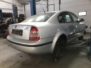 bontott SKODA SUPERB I Jobb első Gólyaláb (Lengécsillapító, Rugó)