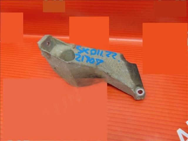 bontott SKODA SUPERB I Motor Tartó Bak (Fém)