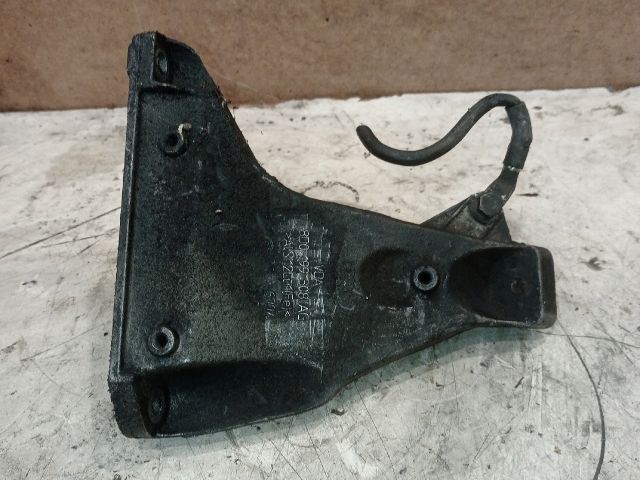 bontott SKODA SUPERB I Motor Tartó Bak (Fém)