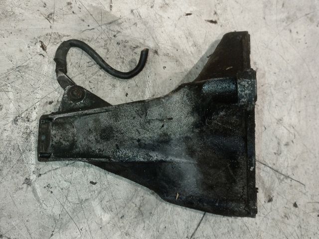 bontott SKODA SUPERB I Motor Tartó Bak (Fém)