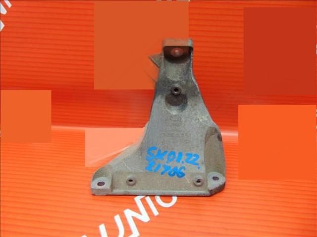 bontott SKODA SUPERB I Motor Tartó Bak (Fém)