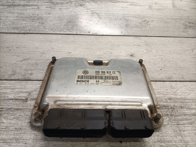 bontott SKODA SUPERB I Motorvezérlő