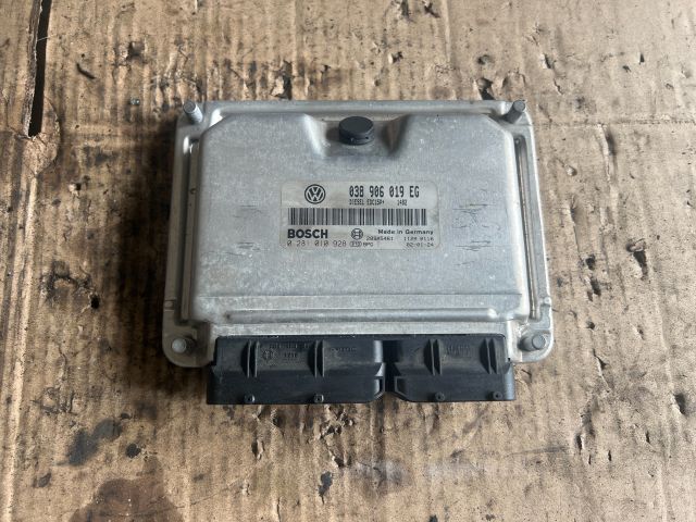 bontott SKODA SUPERB I Motorvezérlő