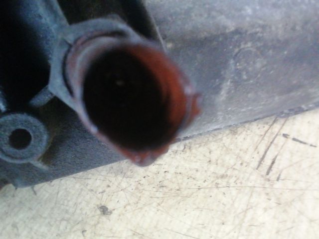 bontott SKODA SUPERB I Olajszűrő Ház