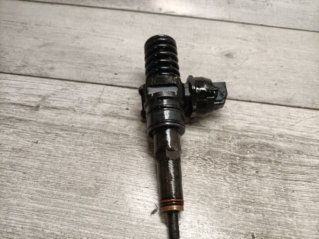 bontott SKODA SUPERB I Porlasztó (1 db)