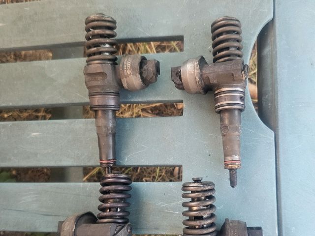 bontott SKODA SUPERB I Porlasztó (1 db)