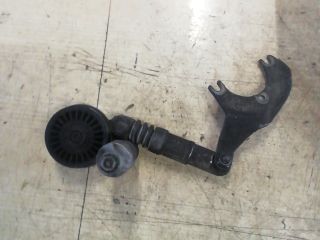 bontott SKODA SUPERB I Szíjfeszítő Görgő