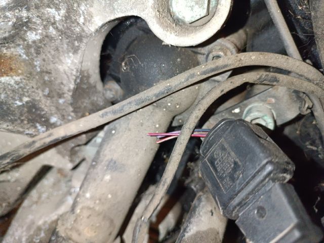 bontott SKODA SUPERB I Termosztátház