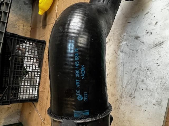 bontott SKODA SUPERB I Turbócső