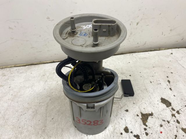 bontott SKODA SUPERB I Üzemanyag Szivattyú