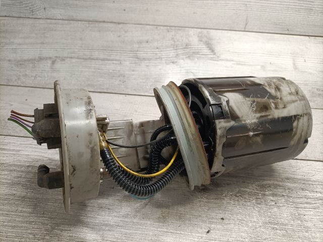 bontott SKODA SUPERB I Üzemanyag Szivattyú