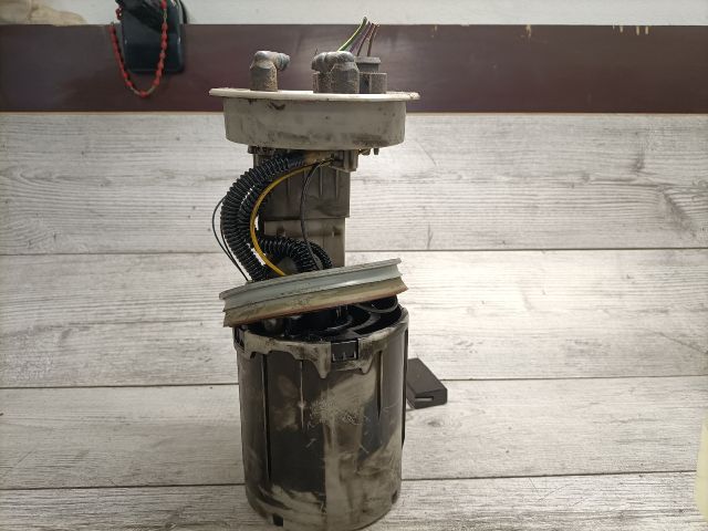 bontott SKODA SUPERB I Üzemanyag Szivattyú