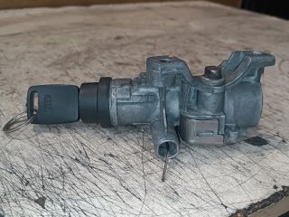 bontott SKODA SUPERB I Gyújtáskapcsoló Házzal