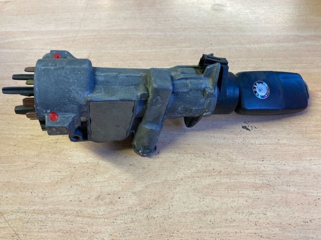 bontott SKODA SUPERB I Gyújtáskapcsoló