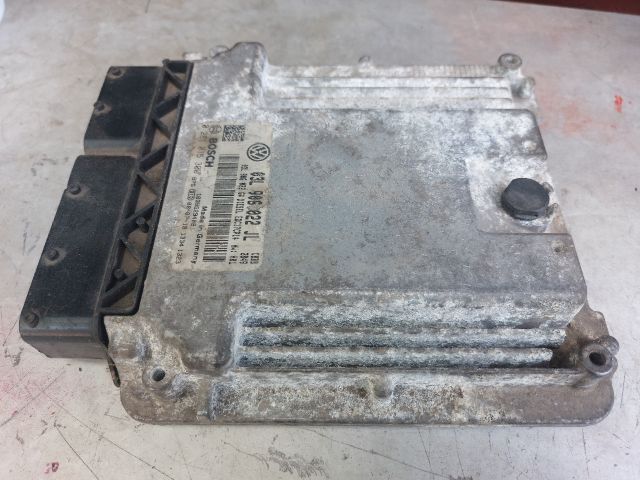 bontott SKODA SUPERB I Motorvezérlő