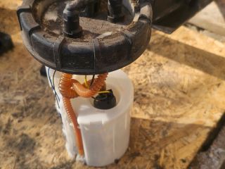 bontott SKODA SUPERB I Üzemanyag Szivattyú