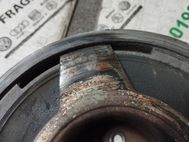 bontott SKODA SUPERB I Főtengely Szíjtárcsa