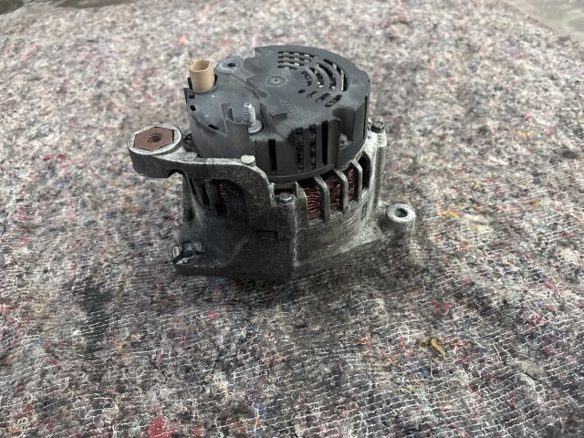 bontott SKODA SUPERB I Generátor