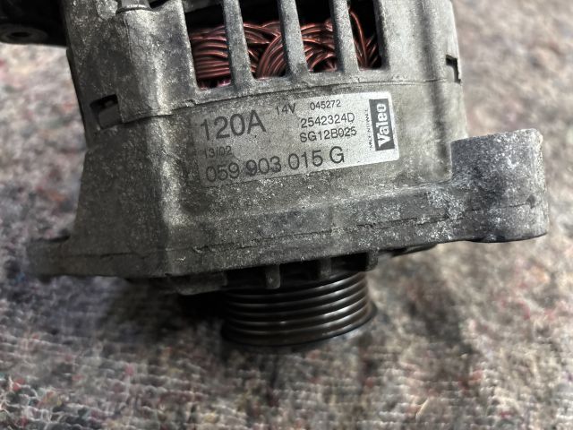 bontott SKODA SUPERB I Generátor