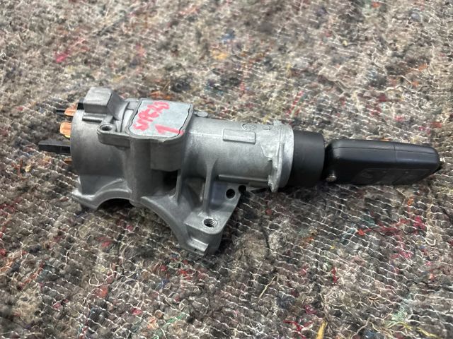 bontott SKODA SUPERB I Gyújtáskapcsoló Házzal