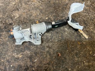 bontott SKODA SUPERB I Gyújtáskapcsoló Házzal