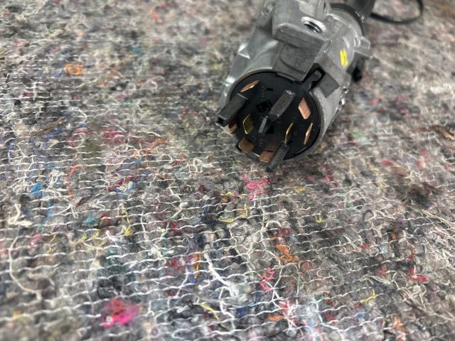 bontott SKODA SUPERB I Gyújtáskapcsoló Házzal