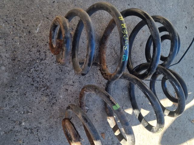 bontott SKODA SUPERB I Hátsó Rugó Pár