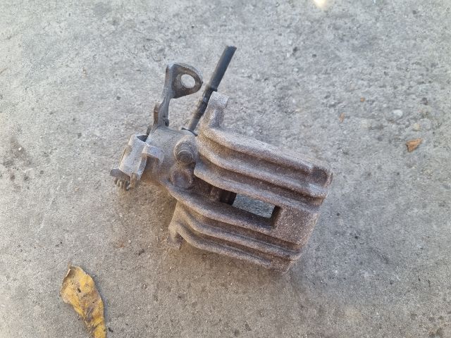 bontott SKODA SUPERB I Jobb hátsó Féknyereg Munkahengerrel