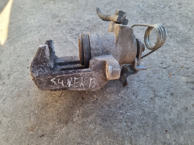 bontott SKODA SUPERB I Jobb hátsó Féknyereg Munkahengerrel