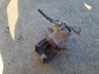 bontott SKODA SUPERB I Jobb hátsó Féknyereg Munkahengerrel