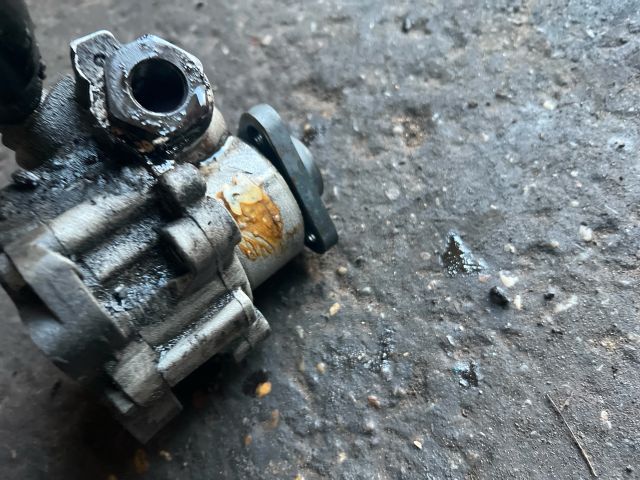 bontott SKODA SUPERB I Kormányszervó Motor (Hidraulikus)