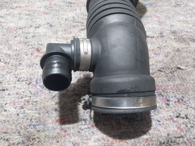 bontott SKODA SUPERB I Légbeömlő Cső