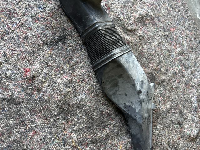 bontott SKODA SUPERB I Légbeömlő Cső