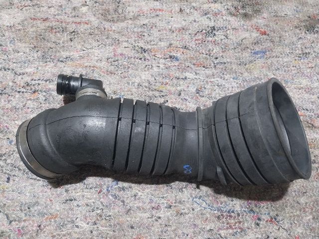 bontott SKODA SUPERB I Légbeömlő Cső