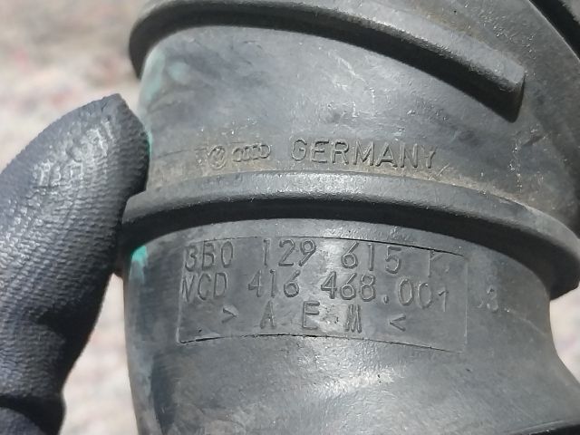 bontott SKODA SUPERB I Légbeömlő Cső