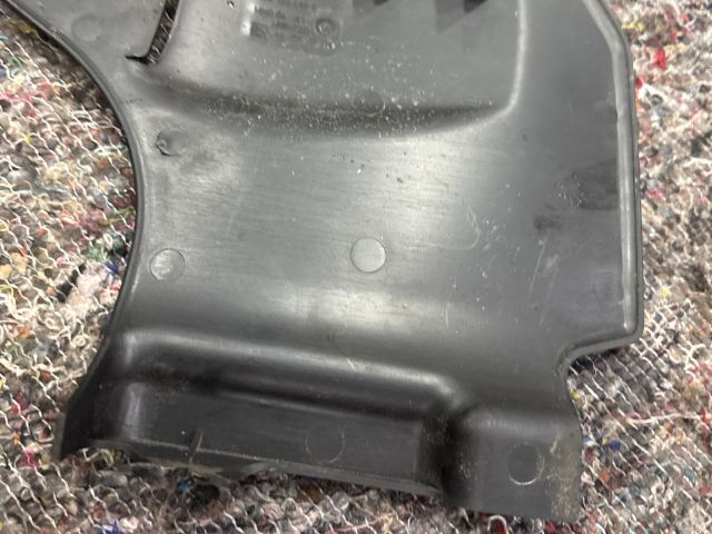 bontott SKODA SUPERB I Légszűrő Ház Fedél