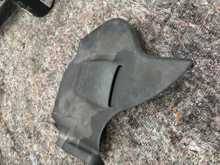 bontott SKODA SUPERB I Légszűrő Ház Fedél