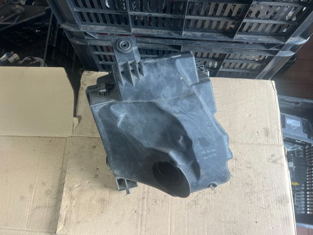 bontott SKODA SUPERB I Légszűrő Ház