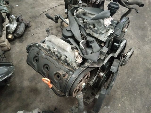 bontott SKODA SUPERB I Motor (Fűzött blokk hengerfejjel)