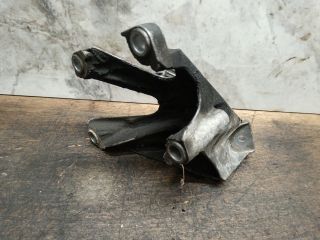 bontott SKODA SUPERB I Motor Tartó Bak (Fém)