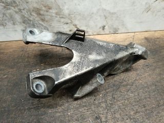 bontott SKODA SUPERB I Motor Tartó Bak (Fém)