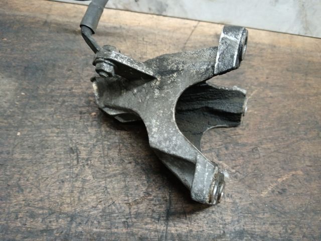 bontott SKODA SUPERB I Motor Tartó Bak (Fém)